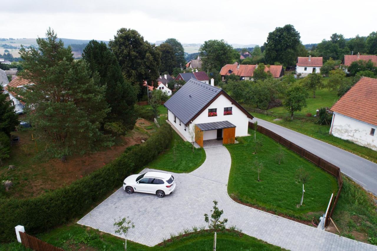 Chalupa Vojtechov Lísek Buitenkant foto